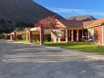 OPORTUNIDAD,Hermosa Casa amoblada en Diaguitas en Condominio