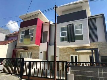 Rumah Baru 2 Lantai Luas 90 di Sulfat Utara kota Malang
