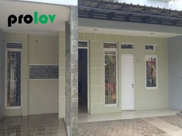 Rumah Strategis di Grand Pinus Regency Soekarno Hatta dekat Kampus UIN Gunung Djati
