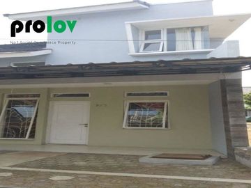 Rumah Strategis di Grand Pinus Regency Soekarno Hatta dekat Kampus UIN Gunung Djati