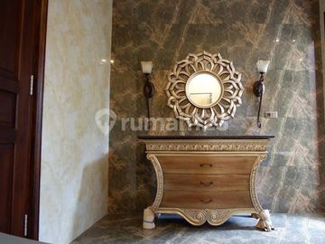 *FOR SALE, BURUAN LAGI TURUN HARGA*  Jual Rumah Mewah Lokasi Strategis di Perumahan Lebak Bulus Jaksel