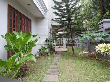 *FOR SALE, BURUAN LAGI TURUN HARGA*  Jual Rumah Mewah Lokasi Strategis di Perumahan Lebak Bulus Jaksel