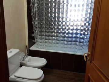CASA EN VENTA EN TRONADOR 2700 COGHLAN