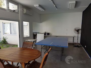CASA EN VENTA EN TRONADOR 2700 COGHLAN