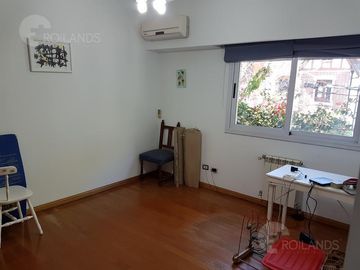CASA EN VENTA EN TRONADOR 2700 COGHLAN