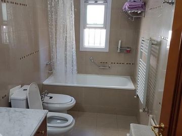 CASA EN VENTA EN TRONADOR 2700 COGHLAN