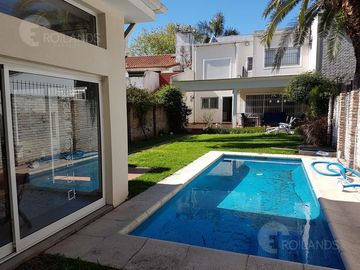 CASA EN VENTA EN TRONADOR 2700 COGHLAN