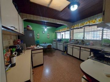 VENTA DE CASA EN SAN FRANCISCO 708 M2 5 RECAMARAS 4 BAÑOS