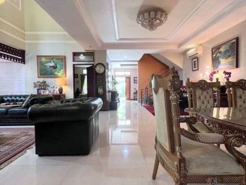 DIJUAL RUMAH at Jl PANGLIMA POLIM PANGPOL, JAKSEL