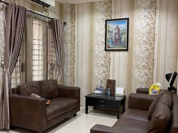 DIJUAL CEPAT RUMAH RAPIH SIAP HUNI SEMI FURNISH DI SEKTOR 1B GADING SERPONG
