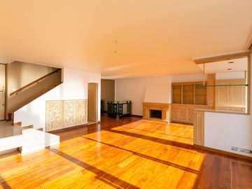 Venta Duplex 4 Amb Mas Dependencia, Cochera y Baulera en Pleno Recoleta