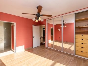Venta Duplex 4 Amb Mas Dependencia, Cochera y Baulera en Pleno Recoleta