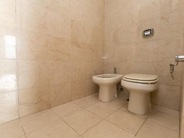 Venta Duplex 4 Amb Mas Dependencia, Cochera y Baulera en Pleno Recoleta