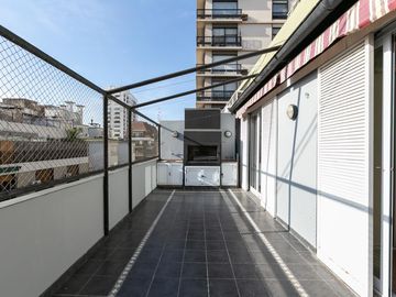 Venta Duplex 4 Amb Mas Dependencia, Cochera y Baulera en Pleno Recoleta