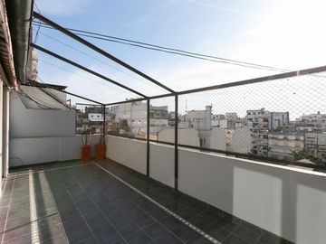 Venta Duplex 4 Amb Mas Dependencia, Cochera y Baulera en Pleno Recoleta