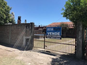 Venta Lote con pileta barrio Los Alamos Longchamps