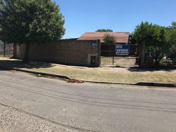 Venta Lote con pileta barrio Los Alamos Longchamps