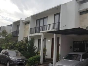 Rumah Ciputat Perumahan Exclusive Town House