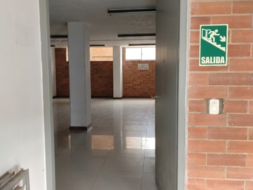 bodega en arriendo en zona franca bogotÁ. Cod A700769