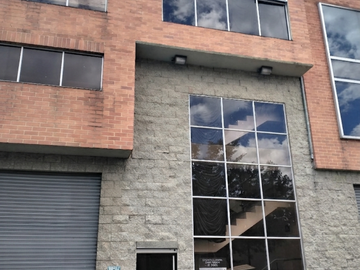 bodega en arriendo en zona franca bogotÁ. Cod A700769