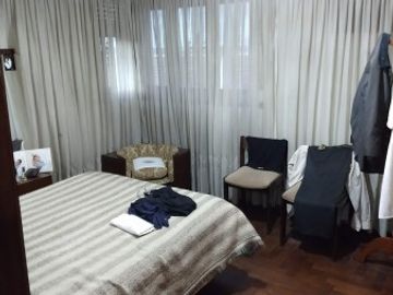 Amplio Chalet colonial en venta Quilmes Oeste 3 habitaciones