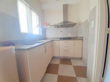 RETASADO PRECIOSO DEPARTAMENTO DE 4 AMBIENTES MUY LUMINOSO EN VENTA