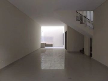 Rumah Baru Siap Huni Rungkut Asri Utara Siap KPR