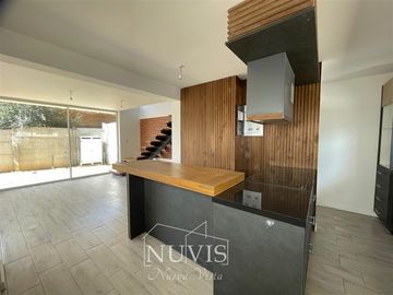 Casa en venta de 3 dorm. en Villa Alemana
