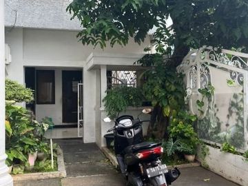 12 Bedroom House for sale