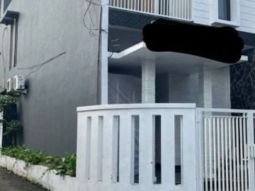 12 Bedroom House for sale