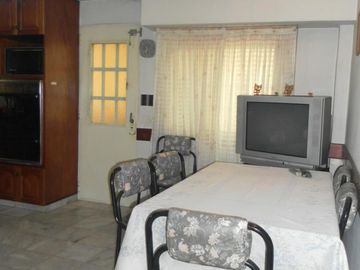 CASA EN LOTE PROPIO DE 3 AMBIENTES. SUP.10 mts X 44 mts2.