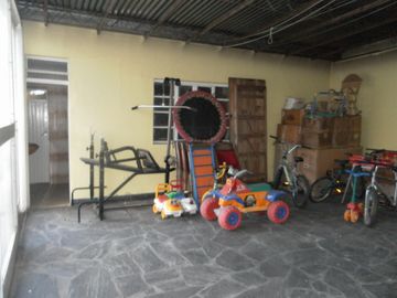CASA EN LOTE PROPIO DE 3 AMBIENTES. SUP.10 mts X 44 mts2.