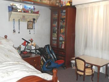 CASA EN LOTE PROPIO DE 3 AMBIENTES. SUP.10 mts X 44 mts2.