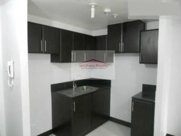 CONDOMINIUM FOR SALE IN PASIG CITY "For more Inquiries, SEND A Message to DONALD SUN# 0933825---- GLOBE/TM# 0935038----