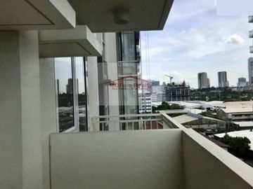 CONDOMINIUM FOR SALE IN PASIG CITY "For more Inquiries, SEND A Message to DONALD SUN# 0933825---- GLOBE/TM# 0935038----
