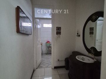 Rumah Mewah 2 Lantai Di Pulomas Dekat Akses Tol S9743