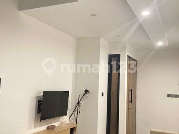 Rumah 2 Lantai Semi Furnish Cluster Graha Bunga Bintaro