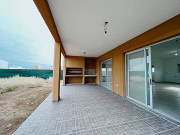 Casa En Venta, Las Cañitas Ii
