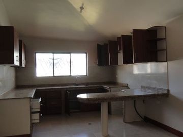 Venta de casa en Atuntaqui sector Santo Domingo