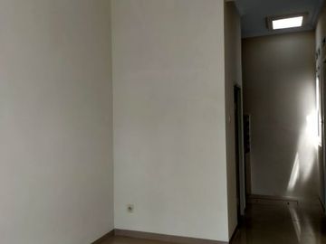 Rmh murah siap huni ditanah baru,depok