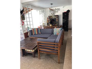 CASA EN VENTA CON VISTA AL LAGO 