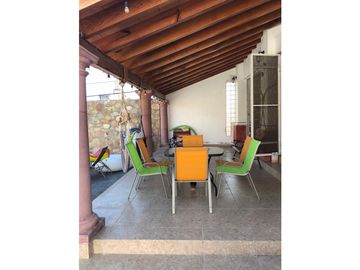 CASA EN VENTA CON VISTA AL LAGO 