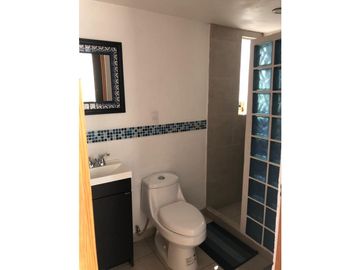 CASA EN VENTA CON VISTA AL LAGO 