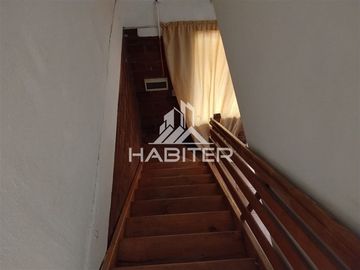 Casa en venta de 4 dorm. en Curicó (40087)