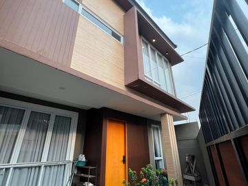 Rumah Strategis 10 Menit ke Pintu Tol BSD Barat 1 Bebas Banjir J-54021