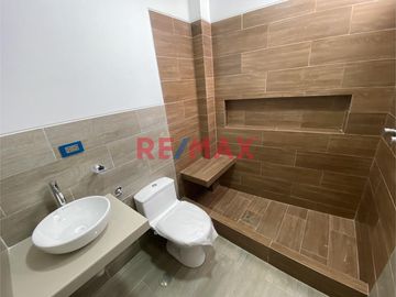 Venta De Departamento De Estreno En Urb Los Sauces - 5To Piso
