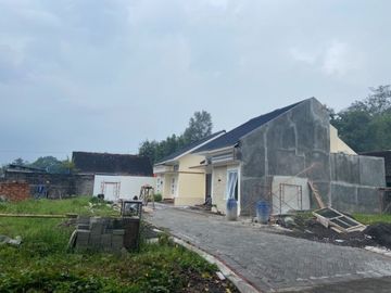 Hunian Type 65/103m2 Di Dekat UGM Science Techno Park
