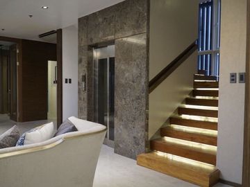 1st Class Townhome with Elevator for Sale in New Manila !