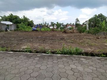 Info Kavling Matang di Jakal Km 8, Include Jalan 5 Meter