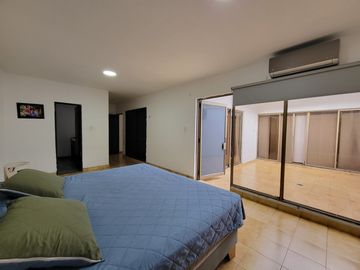 Venta Casa en Cali barrio La Flora. Cod V6374